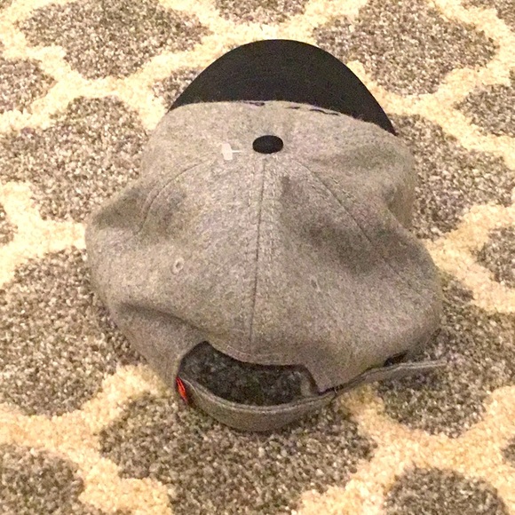 Levi hat - Picture 3 of 4